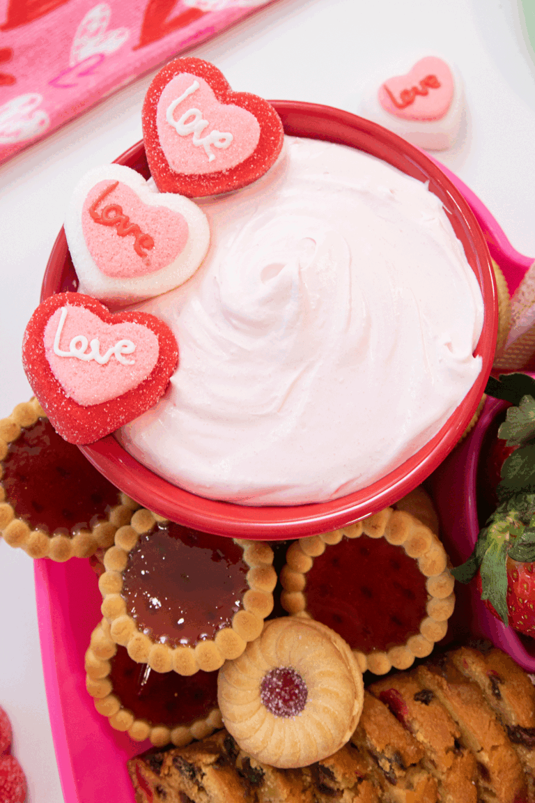 Dip de chocolate caliente rosa para el Día de San Valentín